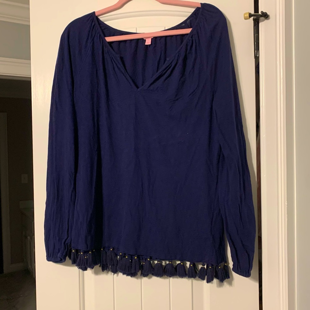 Lilly Pulitzer navy tassel hem top - size S